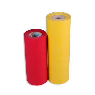 Красные голубые желтые рулоны ткани PP Spunbond не сплетенные для хозяйственных сумок